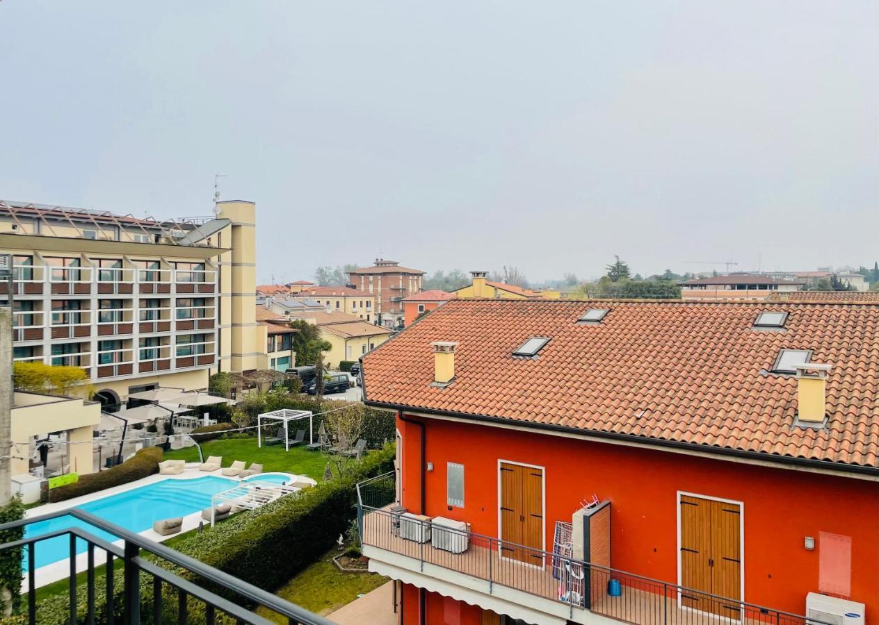 Appartamento Giallo Peschiera del Garda Exterior photo